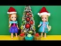 Christmas ! Elsa and Anna toddlers - what happens to Santa ? Gifts - decorations - tree