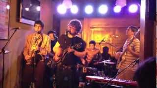 Video thumbnail of "THE FREE FALL BAND - WHEN THE APPLE TREE, en directe a Sitges, el Cable, 3-3-2013"