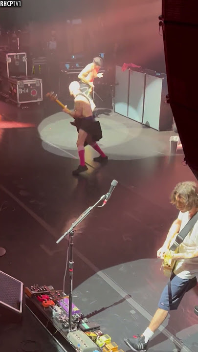 Red Hot Chili Peppers - “This Song Is Really Powerful And So Punk!” 🤘 #Shorts #RedHotChiliPeppers