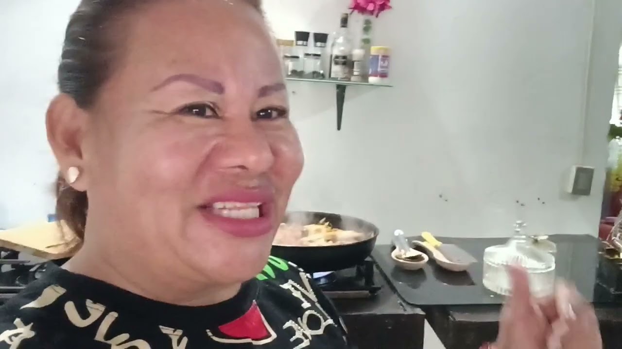 Pollo entomatado con arroz 