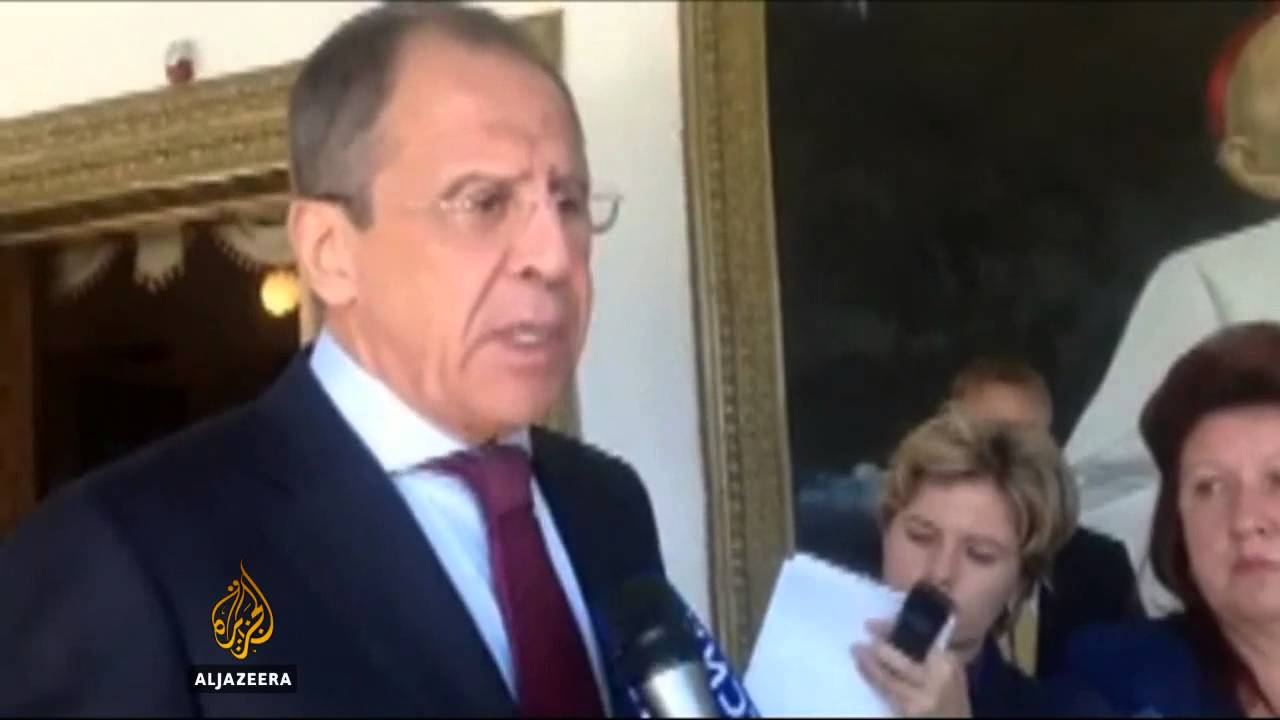 لافروف: روسيا لم تتلق طلب لجوء سنودن