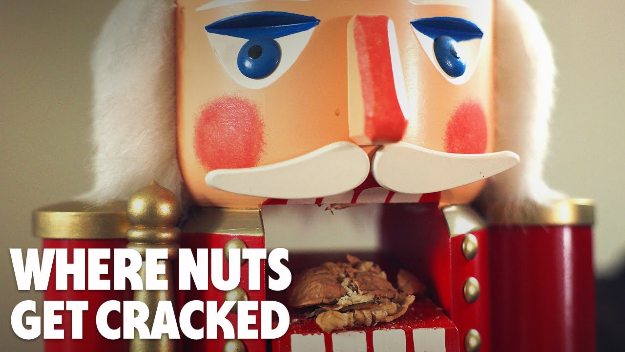 Щелкунчики ручной работы, изготавливаемые поколениями