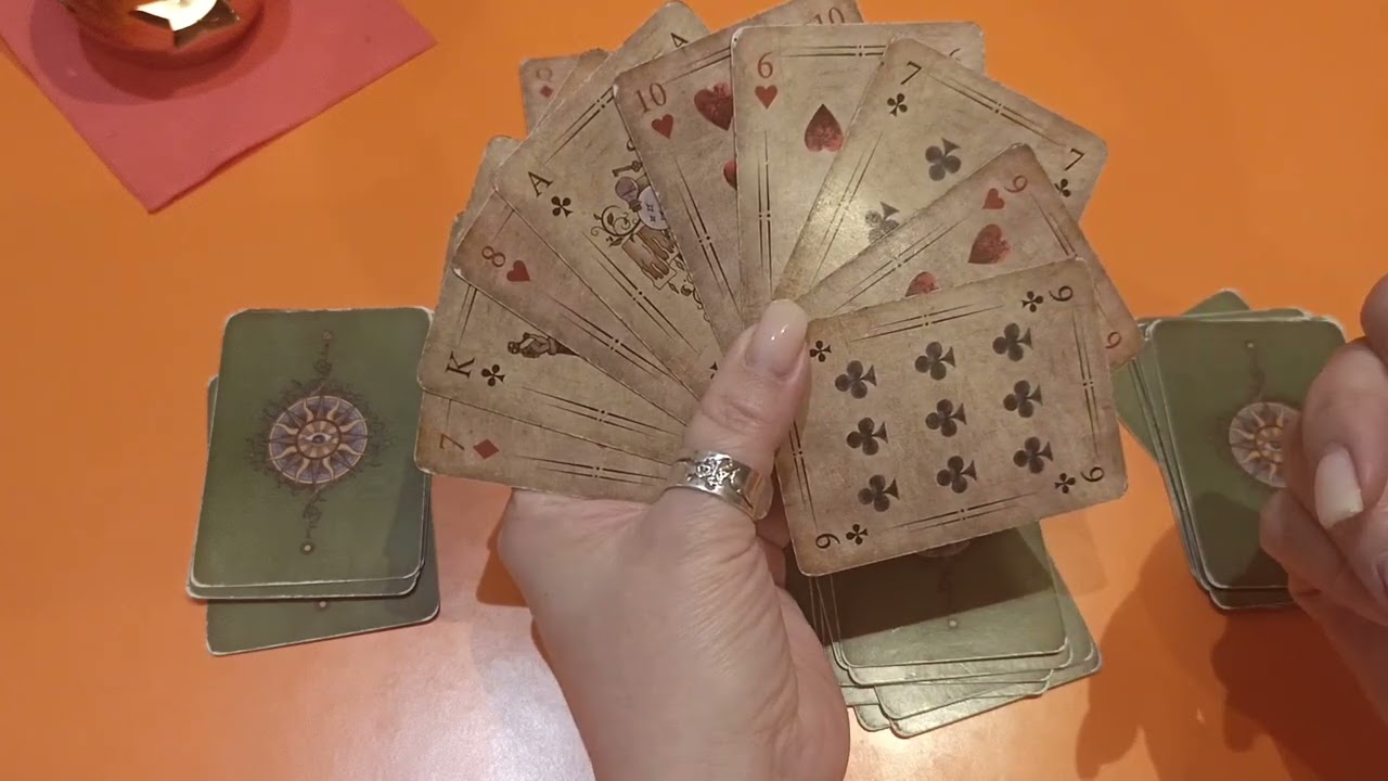 ВСЕМИ ЛЮБИМАЯ ПАРА - КРЕСТОВЫЙ КОРОЛЬ И БУБНОВАЯ ДАМА!