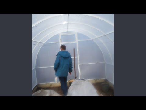 Sleduj У na YouTube