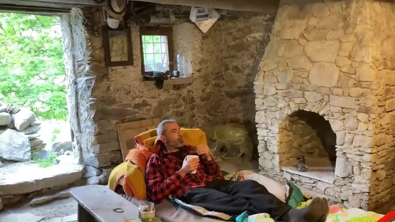 Ep.96 – Finestra in pietra – Finisco canna fumaria – Lavori in baita – Natura e paesaggi