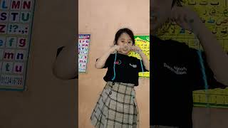 anak bawel, ada aja tingkah dan imanijasi nya #anomali #imajinasi #bawel #sabar #kalung #anaklucu
