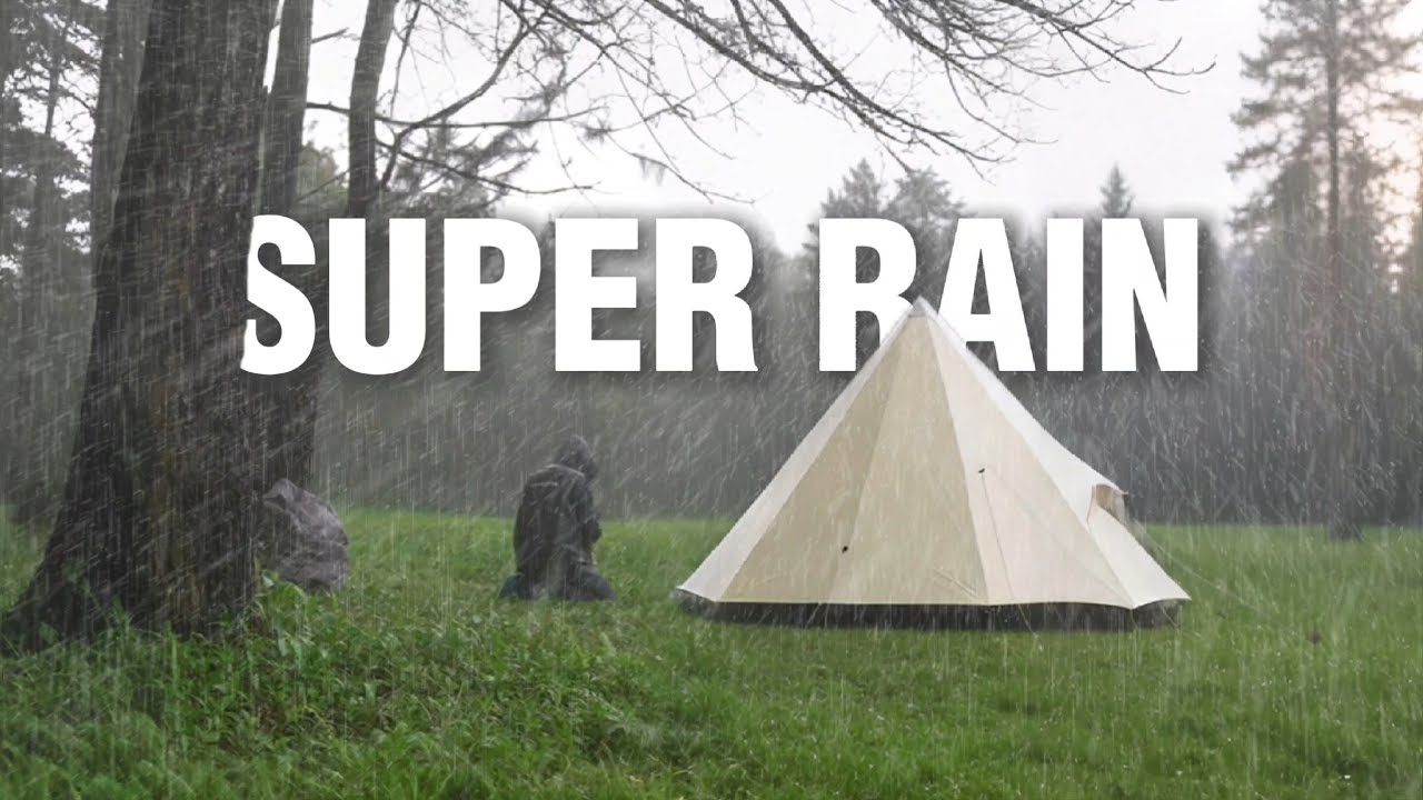 ⛈️ МОЯ НОВАЯ ПАЛАТКА ПОПАЛА ПОД СИЛЬНЫЙ ЛИВЕНЬ ☔ Кемпинг под проливным дождем и грозой