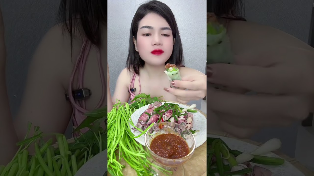 Mực hấp cuốn rau muốn #mukbang #eat
