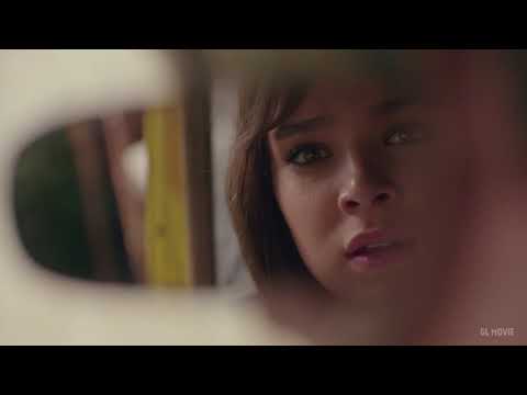 Кадр из фильма «Бамблби»