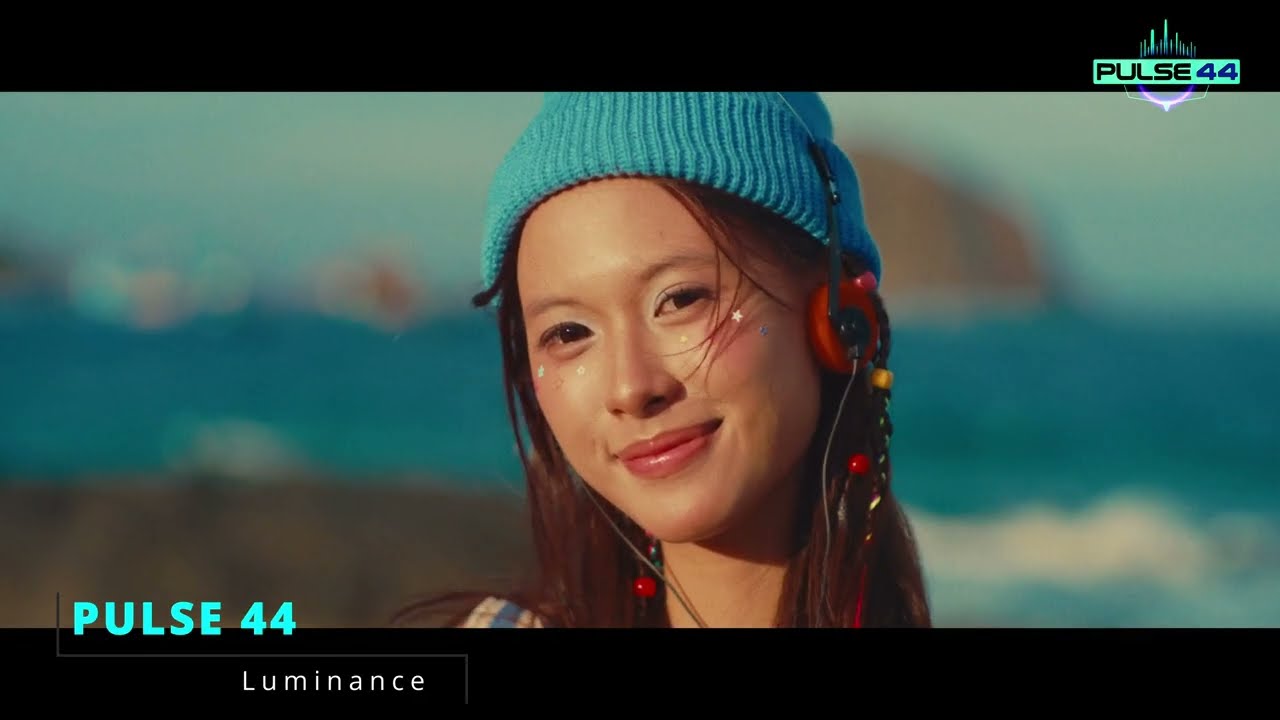 Pulse 44 - LUMINANCE (Official Music Video) auf YouTube ansehen Pulse 44 - LUMINANCE (Official Music Video) auf YouTube ansehen