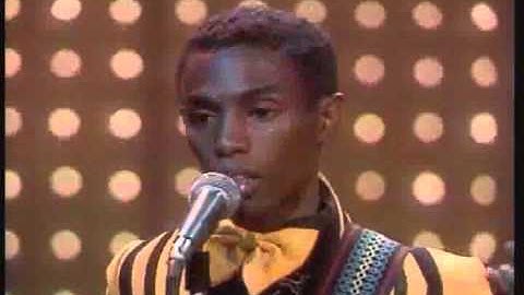 Kool & The Gang - Jungle Boogie (Live at The Midnight Special)