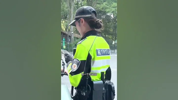 連續兩天 同一地點 機動車道逆行了，通知兔子警官 處理並教育 #警察 #李語蔚#police - 天天要聞