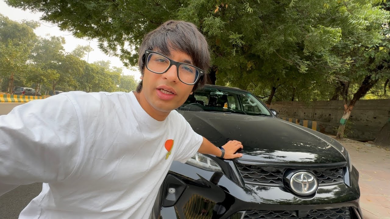 Delhi Mai Fortuner Thuk Gai Badi Problem Ho Gai