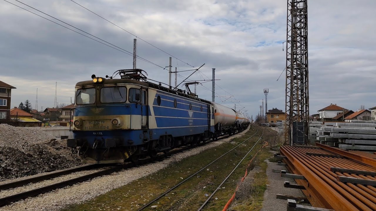 LE5100 - 46 032 потегля от временен пост Костинброд с ДТВ 10897 