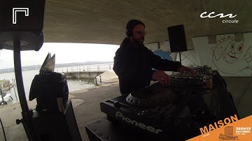 Vue sur Cour X Maison circule w/ Mickail (Kleinstadtmaterial / AG)