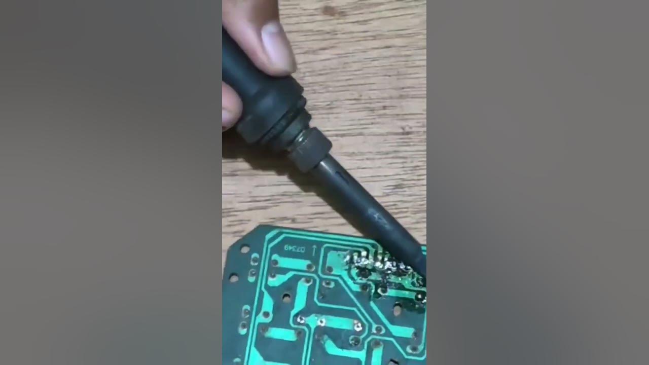 How use to desoldering pump shortvideo TechnicalElectronicCreation