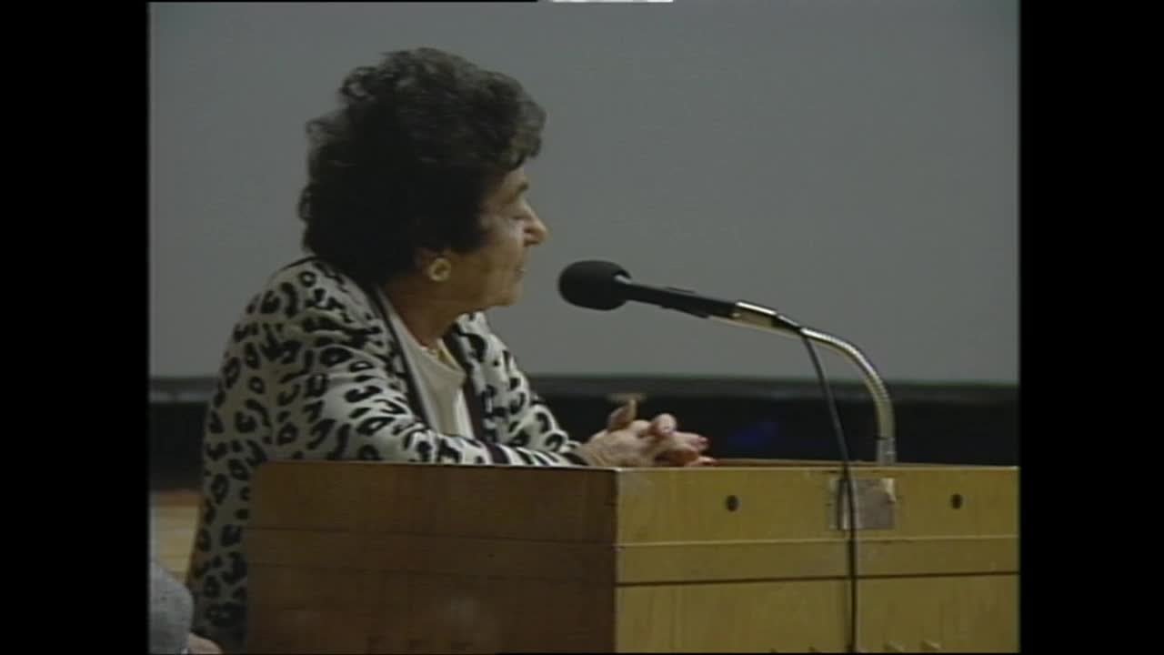 Holocaust survivor shares her story with students in Richmond, Virginia ...