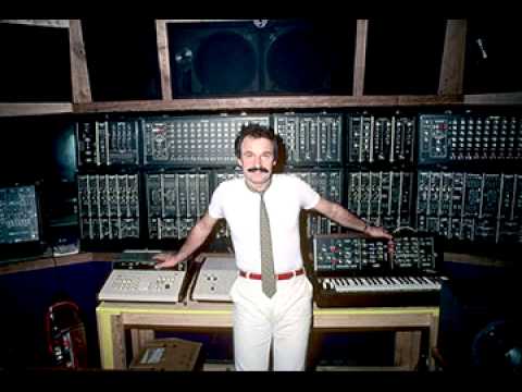 Vídeo: Giorgio Moroder Net Worth: Wiki, Casado, Família, Casamento, Salário, Irmãos