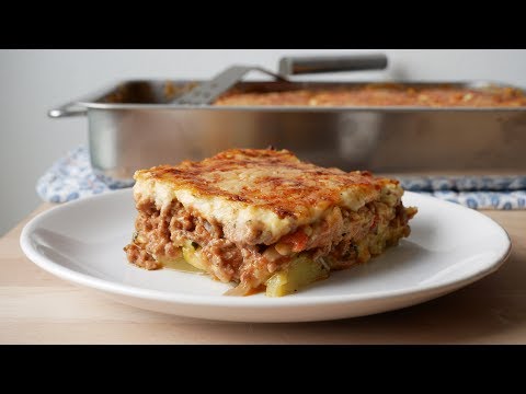 Zucchini Auflauf mit Gouda Käse überbacken | Rezept. 