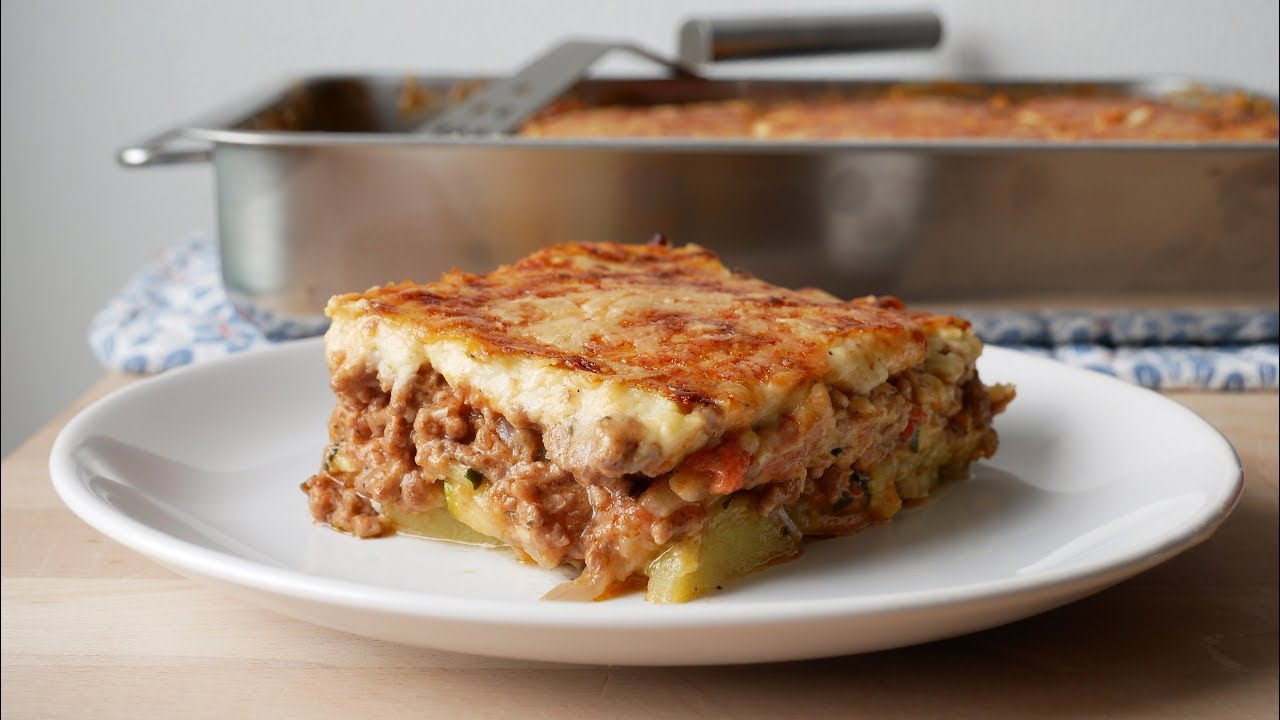 Zucchini Moussaka (Rezept) || Greek Moussaka with Zucchinis (Recipe ...