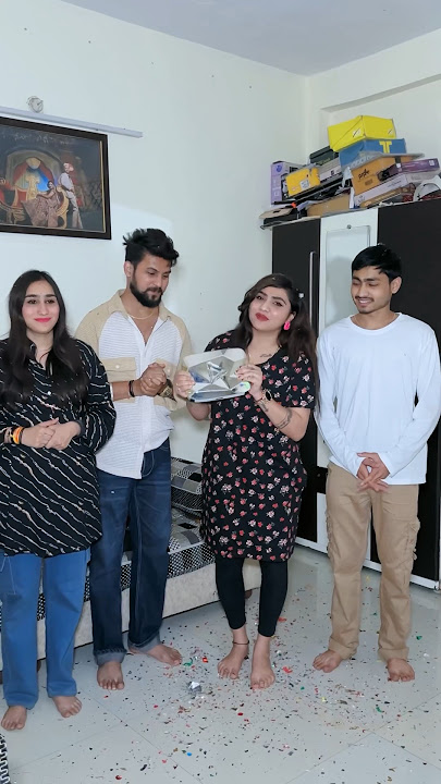 मेरा diamond play button आ गया🥰🙏🏻 (thank you meri YouTube family)￼￼￼❤️ #biwino1 #kajalsoni #short