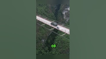 Cây Cầu Tạm Nguy Hiểm Nhất Thế Giới Ở Trung Quốc Khiến Ai Cũng Rùng Mình #shorts