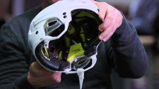 Suspend Tek features in the Bauer RE-AKT Helmet