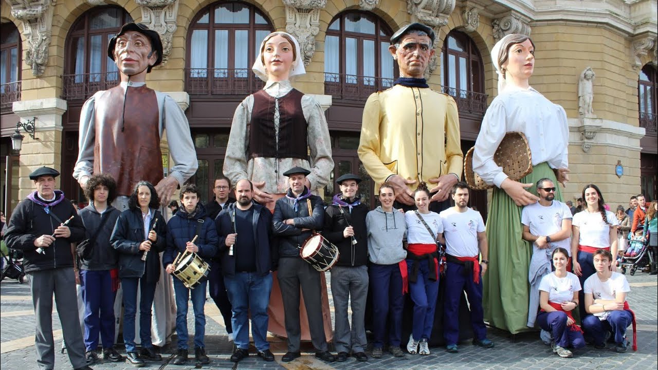 VALS GIGANTES BILBAO-GAZTEDI GAITEROAK CARNAVALES 2025.  @Gigantesycabezudos._. 