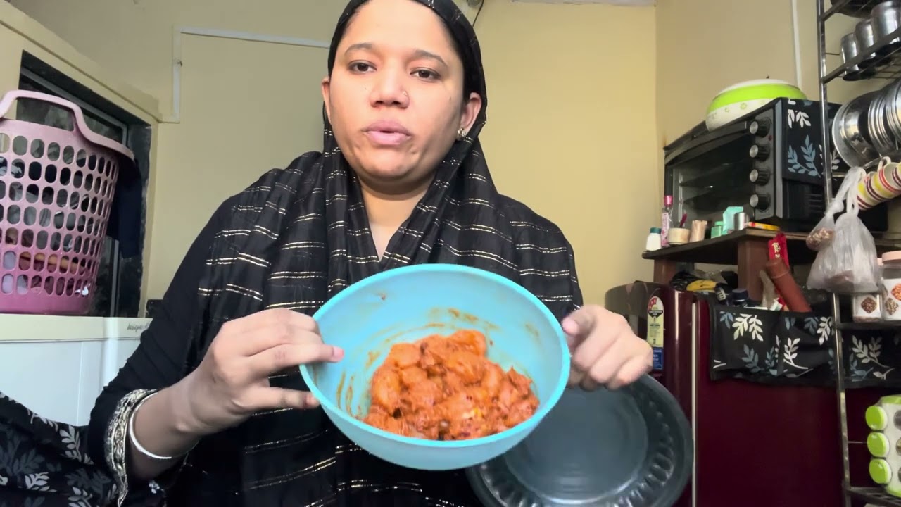 FREE SEHRI FOR MUMBRA PUBLIC||Humlog Bhi Gaye Sehri Karne||CHICKEN Kandi Recipe By Zaibakhan Vlog😀