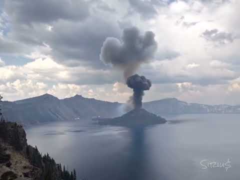 Crater Lake Volcano 🌋 