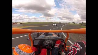 MK Indy Versus Caterham R300, Blyton Aug 13 2016