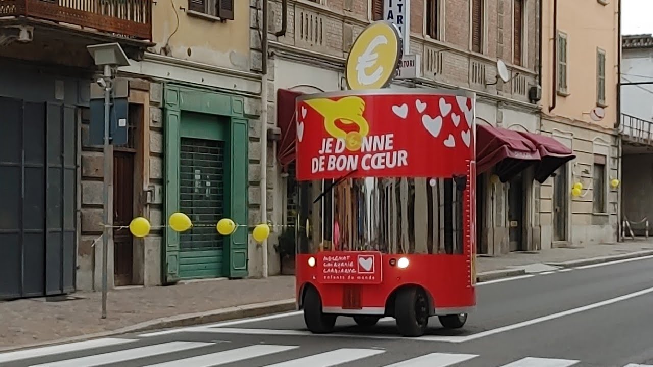 Tour de France 2024 3 tappa passaggio da Casteggio - carovana  1 luglio