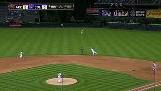 Famous LeMahieu robs Pacheco with leaping catch Profile