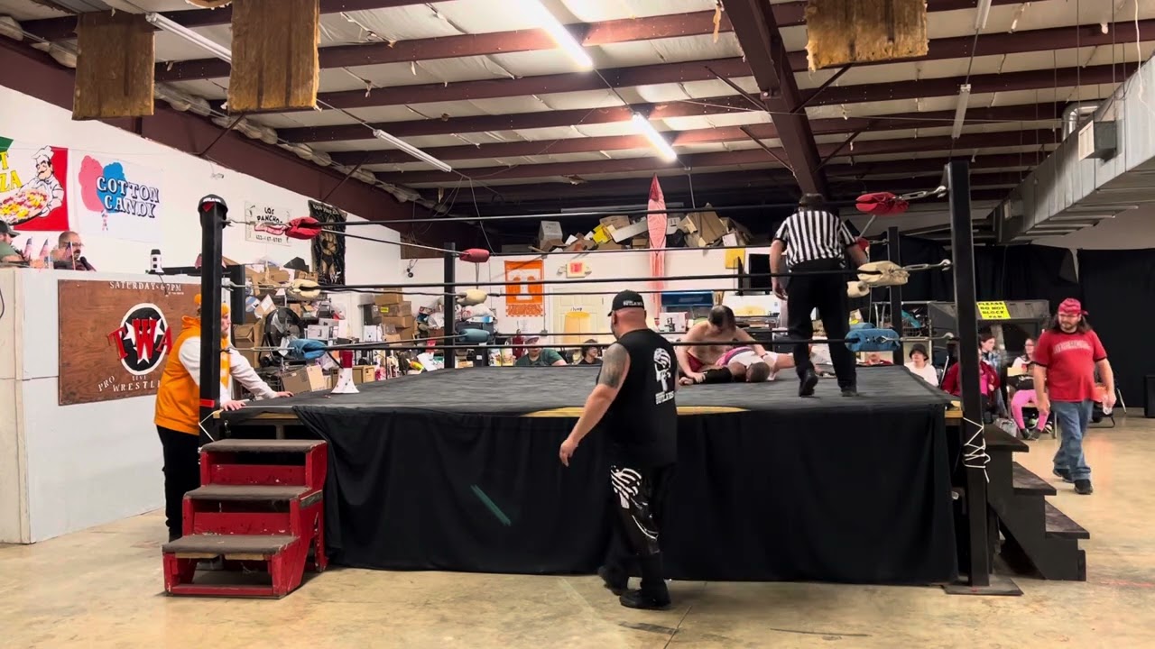 TWA Pikeville TN…Axle Gunn vs Douglas Sanders