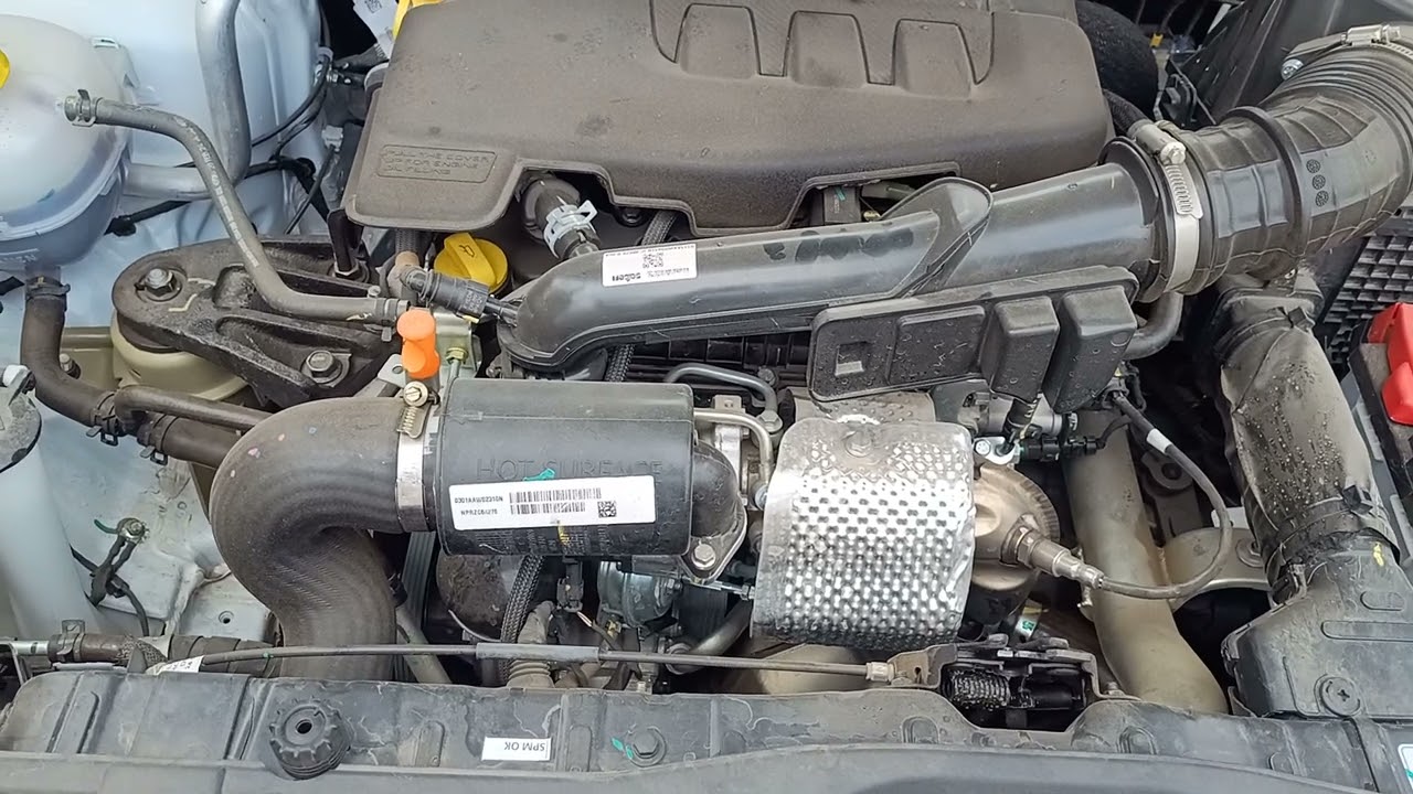 Mahindra XUV 3XO Engine Starting NOISE