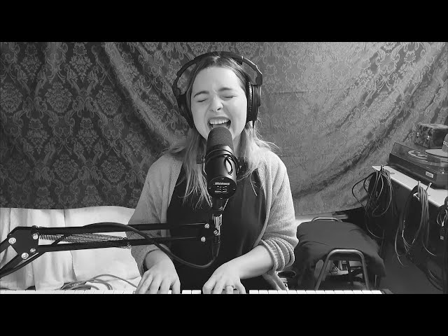 Andee - Eclectic Sessions Ep 3: Diamonds + Umbrella + Only Girl (In The World)