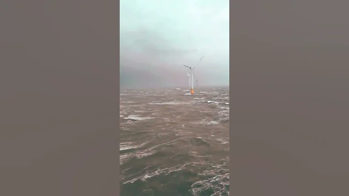 Wind Turbines at sea - DayDayNews