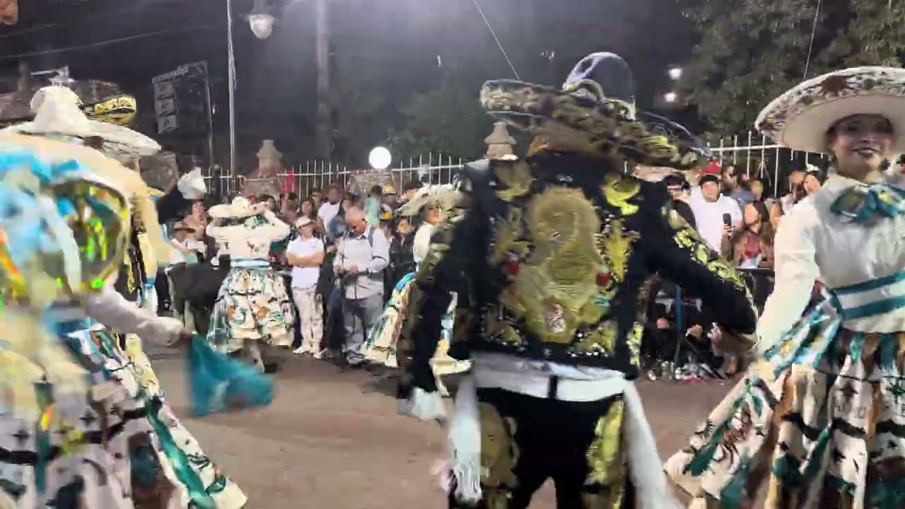 Cuadrilla Cardenales 2026 - Bailando cuadrilla Vaqueros. 