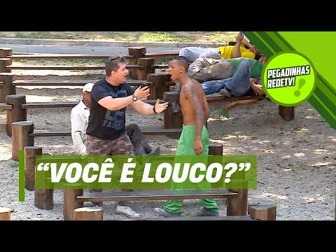 "LET ME PLAY ONE FOR YOU": HE ALMOST GOT BEATEN UP WITH THIS PROPOSAL! | RedeTV! Pranks