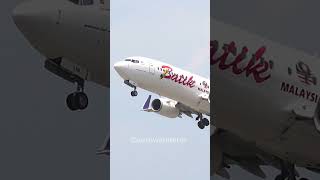 BATIK AIR B737-800 takeoff at Kuala Lumpur Airport #shorts #aviation #plane #batikair #b737 #takeoff