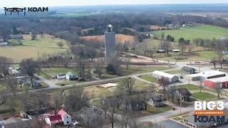 Lipscomb Grain Elevator being demolished in Liberal, Mo.