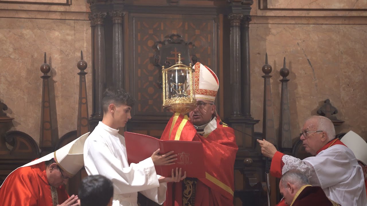 El Arzobispo de Valencia preside en la Catedral, el inicio del III Año Jubilar del Santo Cáliz