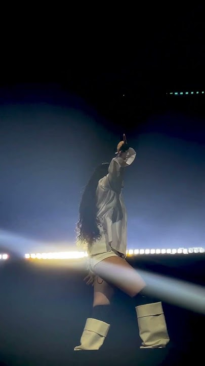 Track 10 - Charli Xcx (Birmingham 29.11.2024) BRAT Tour - YouTube