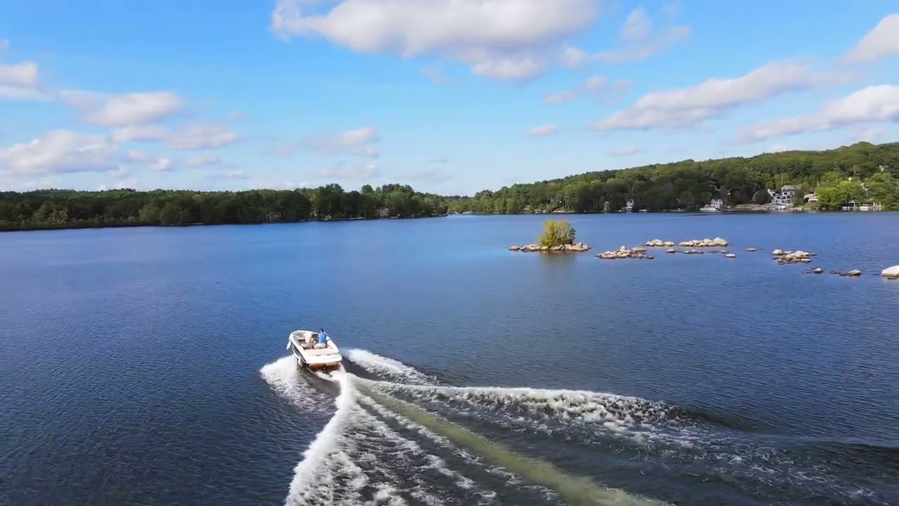 63 Oakhurst Rd Hopkinton, MA