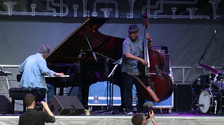 The Chick Corea Trio Featuring Brian Blade and Chr...