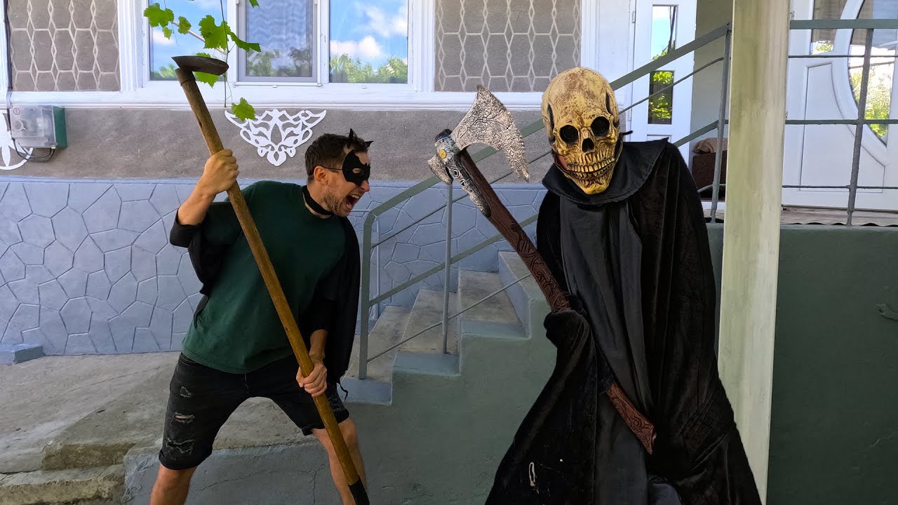 Mai pe scurt vorbind  Am Fost Salvat de Betman!