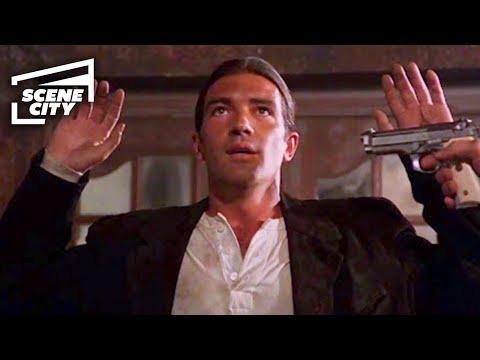 Desperado: Escena de pelea en el bar El Mariachi (ESCENA DE ANTONIO BANDERAS) | Con subtitulos