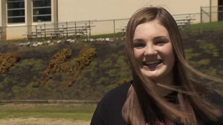 James River kicker Morgan Marshall makes school hi...