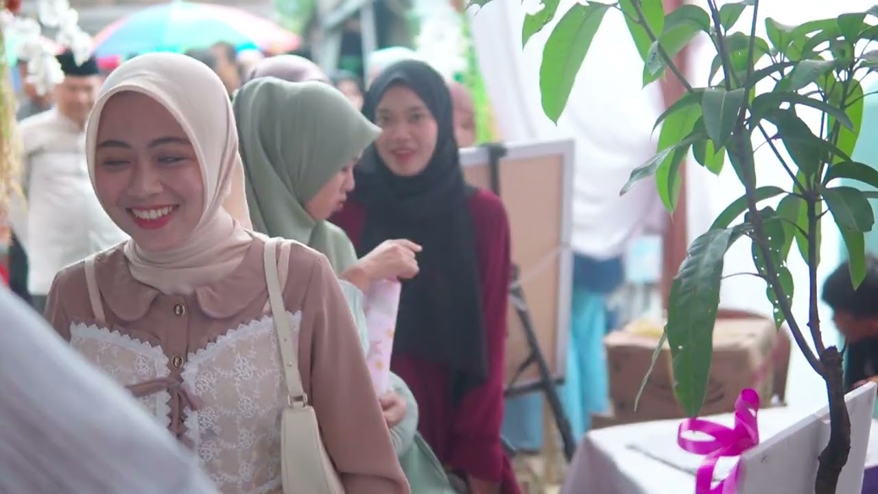 HIBURAN NINING SANDI