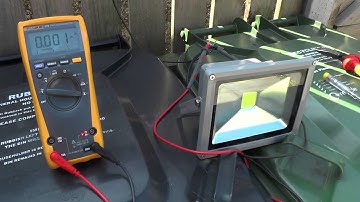 Does current flow though the neutral wire?